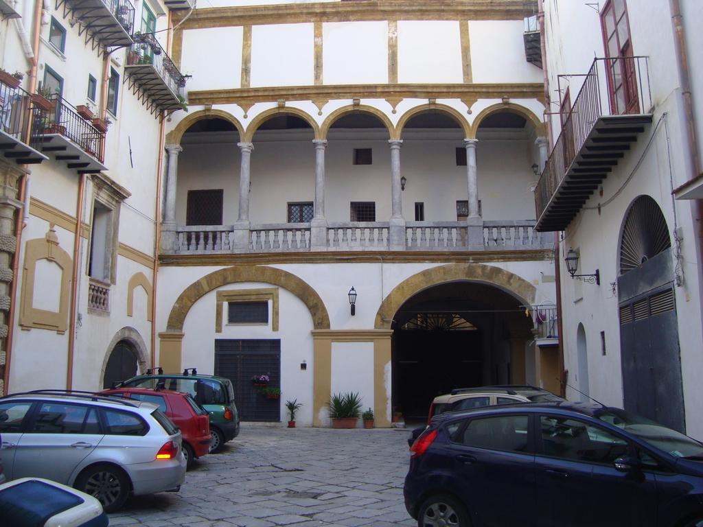 Daysin Apartment Palermo Eksteriør bilde